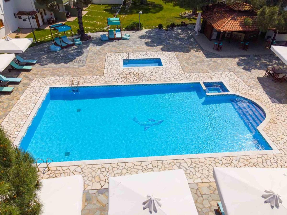 Alexandros Hotel Apartments วูร์วูรู ภายนอก รูปภาพ