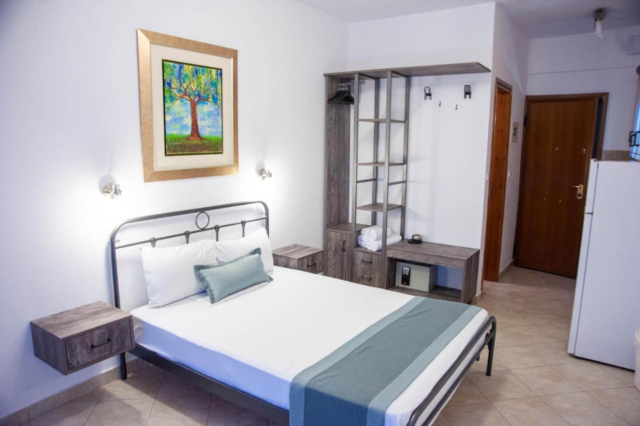 Alexandros Hotel Apartments วูร์วูรู ภายนอก รูปภาพ
