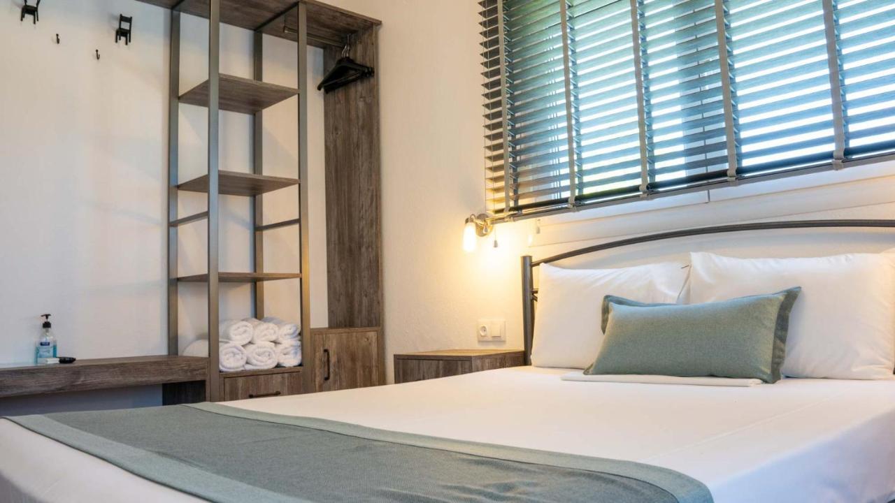 Alexandros Hotel Apartments วูร์วูรู ภายนอก รูปภาพ
